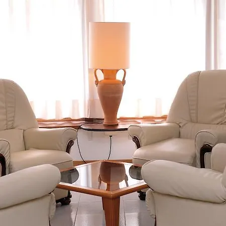 Lilly Марина-ди-Кампо