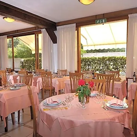 Hotel Lilly 3*