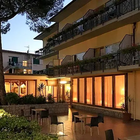 Hotel Lilly